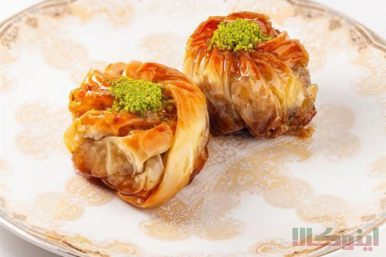 انواع باقلوا،نان برنجی،انواع شیرینی های ناب و درجه یک