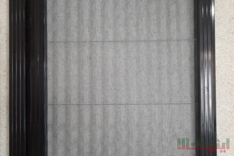 تولیدکننده انواع توری های پلیسه ساده، جداشونده و دوطرفه در رنگ های متنوع