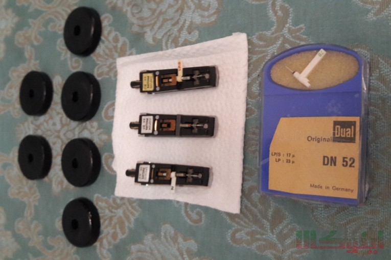 ست سوزن-پیکاپ گرام فیلیپس و آداپتور تبدیل 45 دور